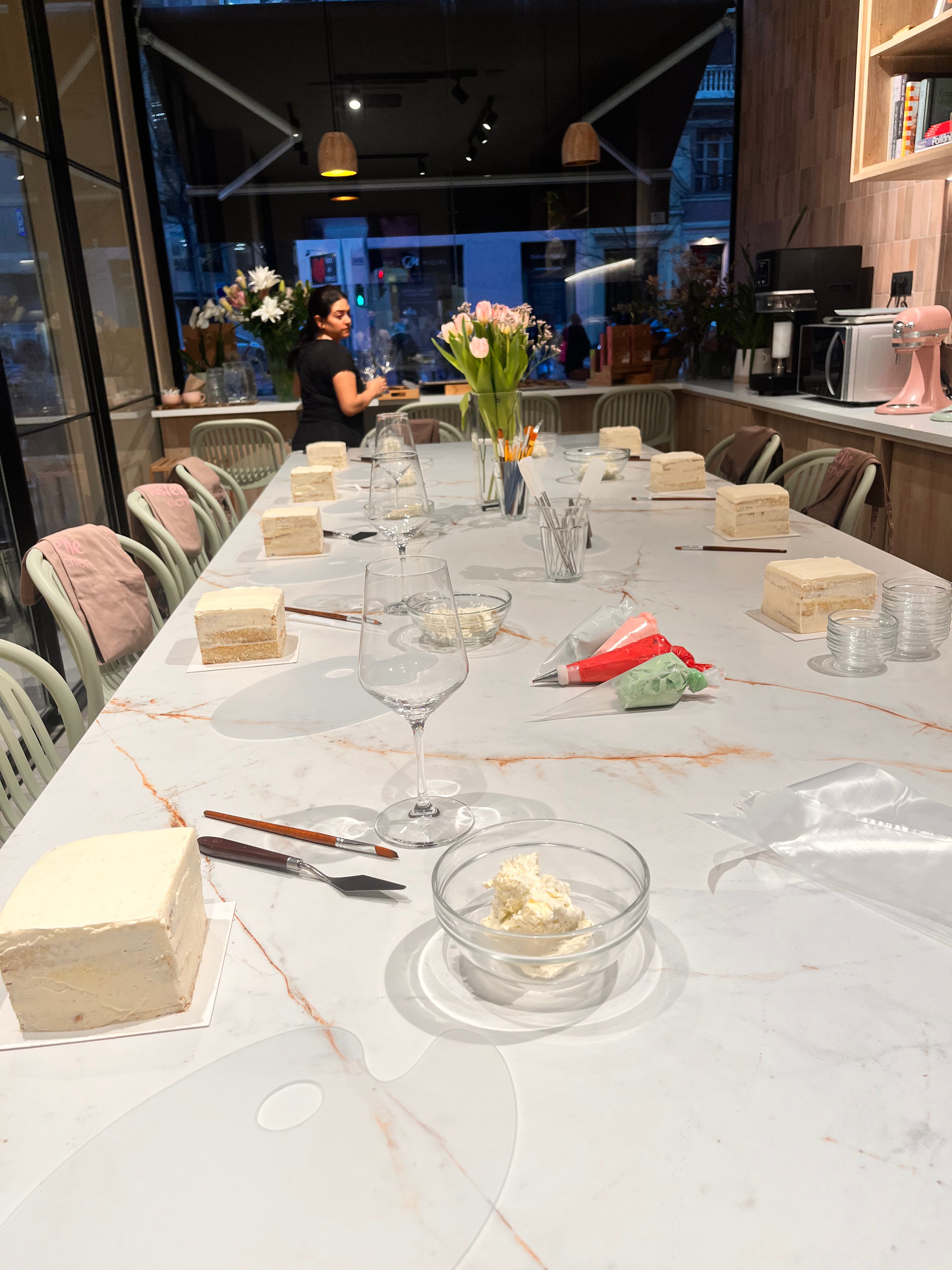 Cake and fun! Pinta y decora tu tarta: Clase para Menores